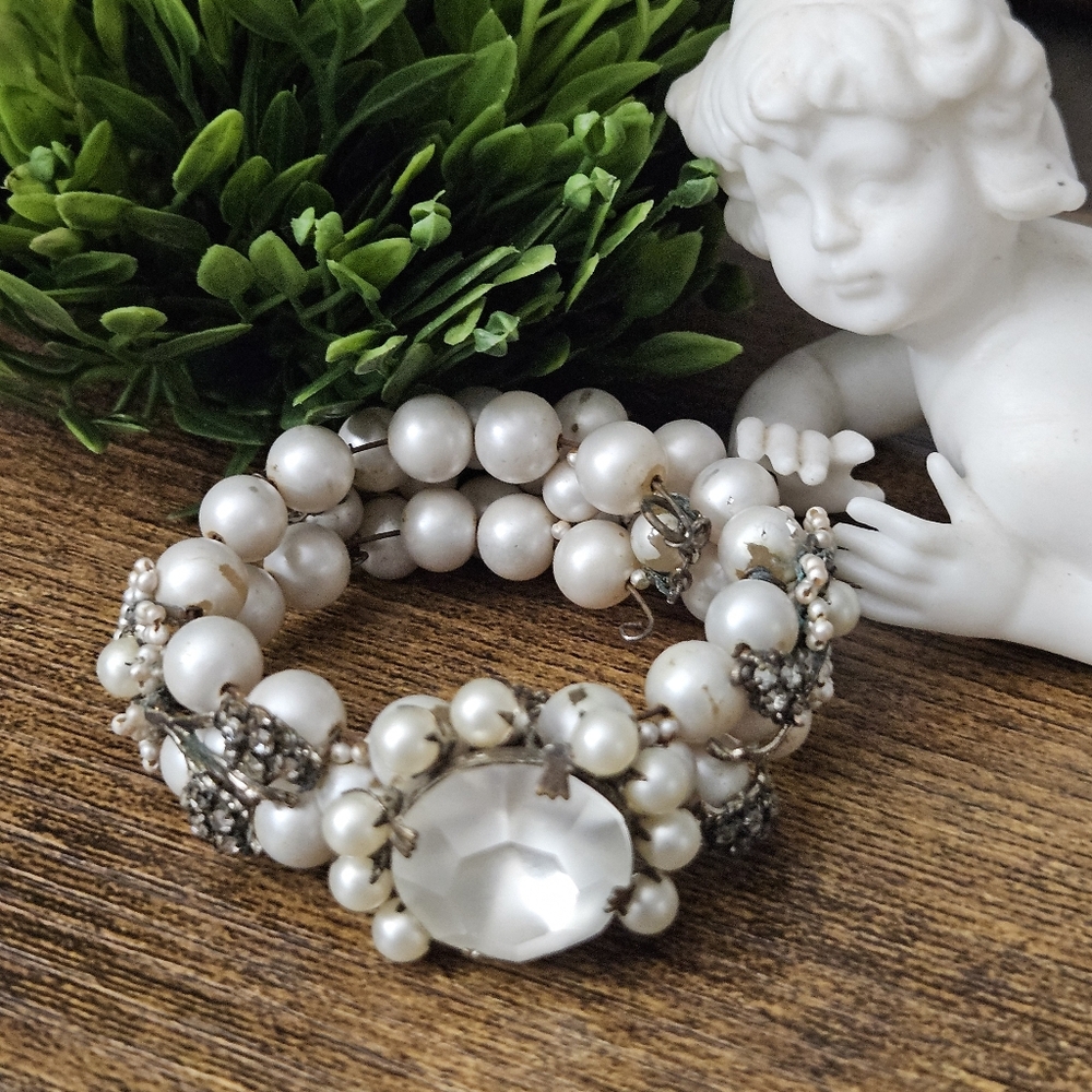 Miriam Haskell Signed White Beaded Wrap Bracelet - Picture 2 of 4